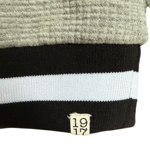 Sovereign Code Los Angeles 1917 Grey with Black Trimmed Crew Neck Sweater Sz L - Picture 5 of 7